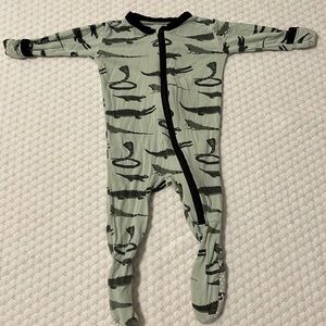 Kickee Pants footie-Reptiles